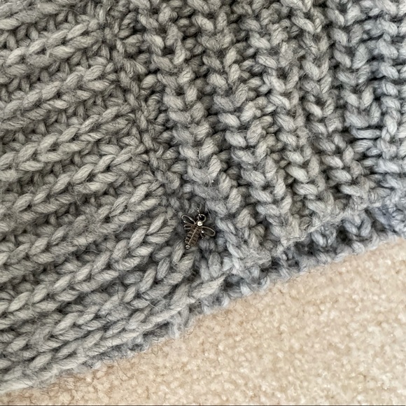 Gorgeous Soft Grey Warm Cardigan Sweater ❄️ - Picture 6 of 9